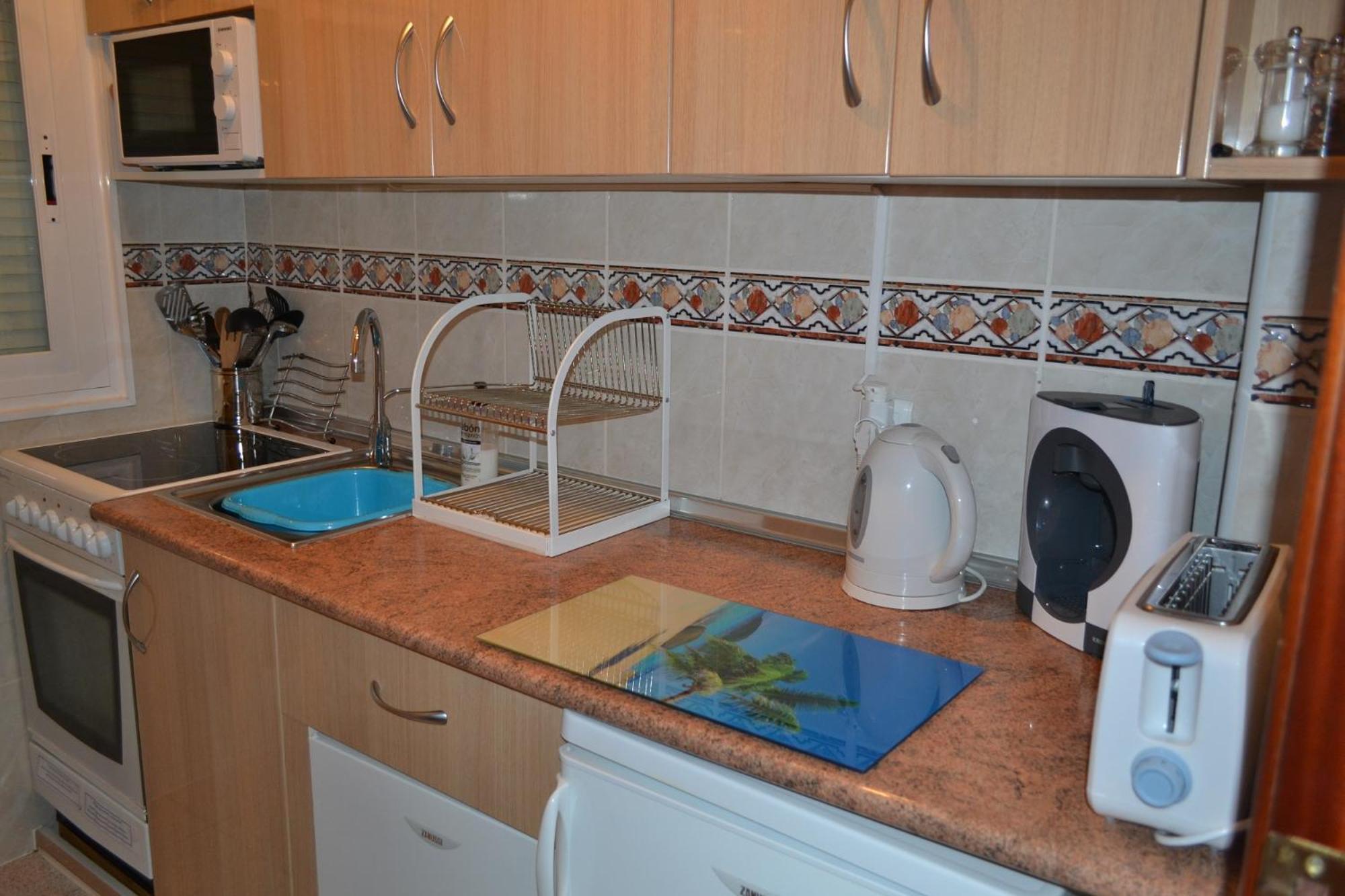 Spacious 1 Bedroom Apartment, Beach Front, Torrox Costa Ngoại thất bức ảnh